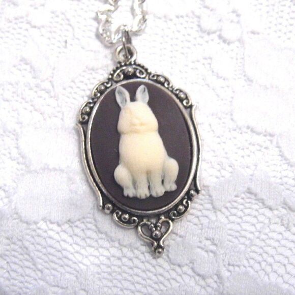 Bunny Rabbit Wonderland Cameo Necklace Locket NEW - Picture 1 of 3